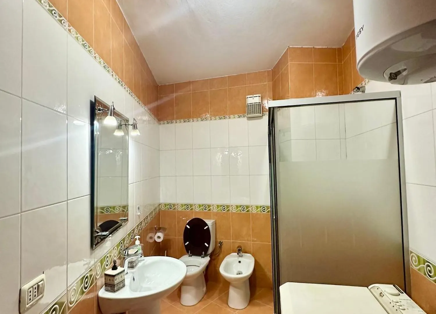 Kk Apartment Air Albania-Centrally Located Tirana Albania